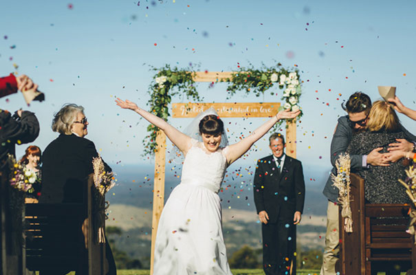 stories-by-ash-queensland-wedding-gold-wreath-bride23