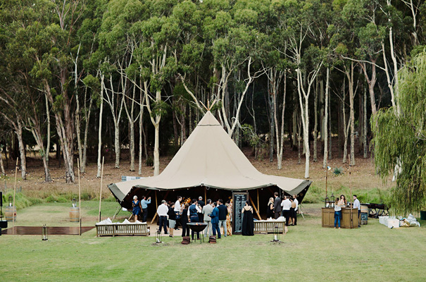 west-australian-teepee-wedding-teneile-kable34