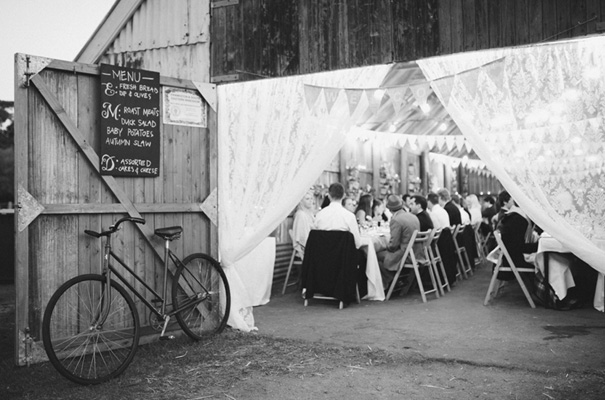 melbourne-victorian-barn-country-yellow-wedding34