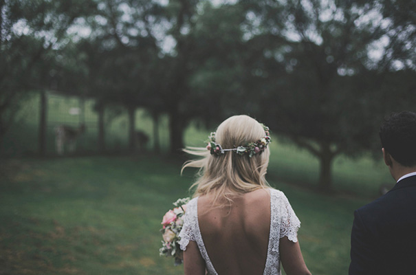 rue-de-seine-bridal-gown-real-wedding-deer-farm-rural-victoria-wedding-photographer11