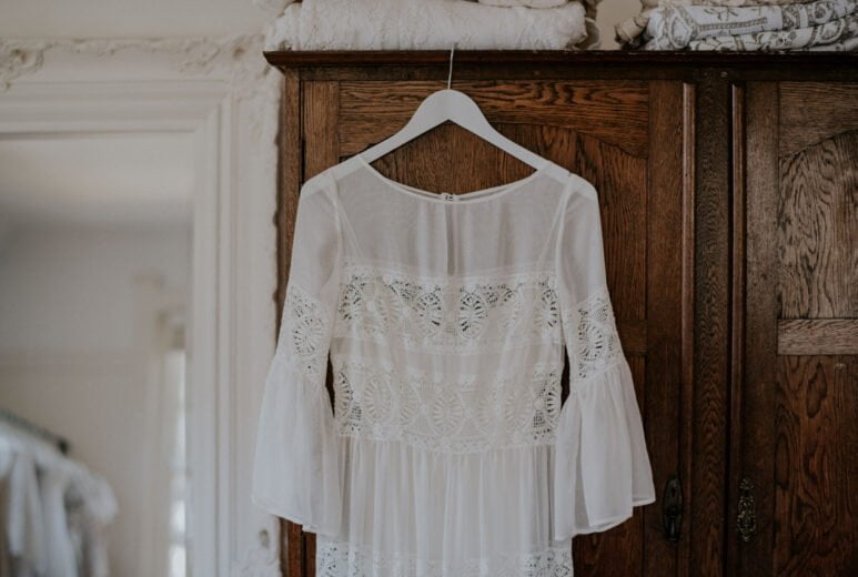 LOST IN PARIS BRIDAL Hello May