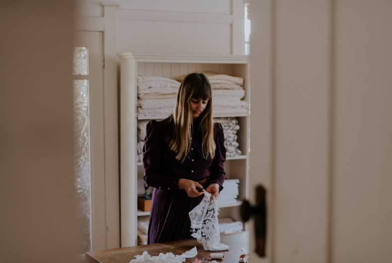 LOST IN PARIS BRIDAL Hello May