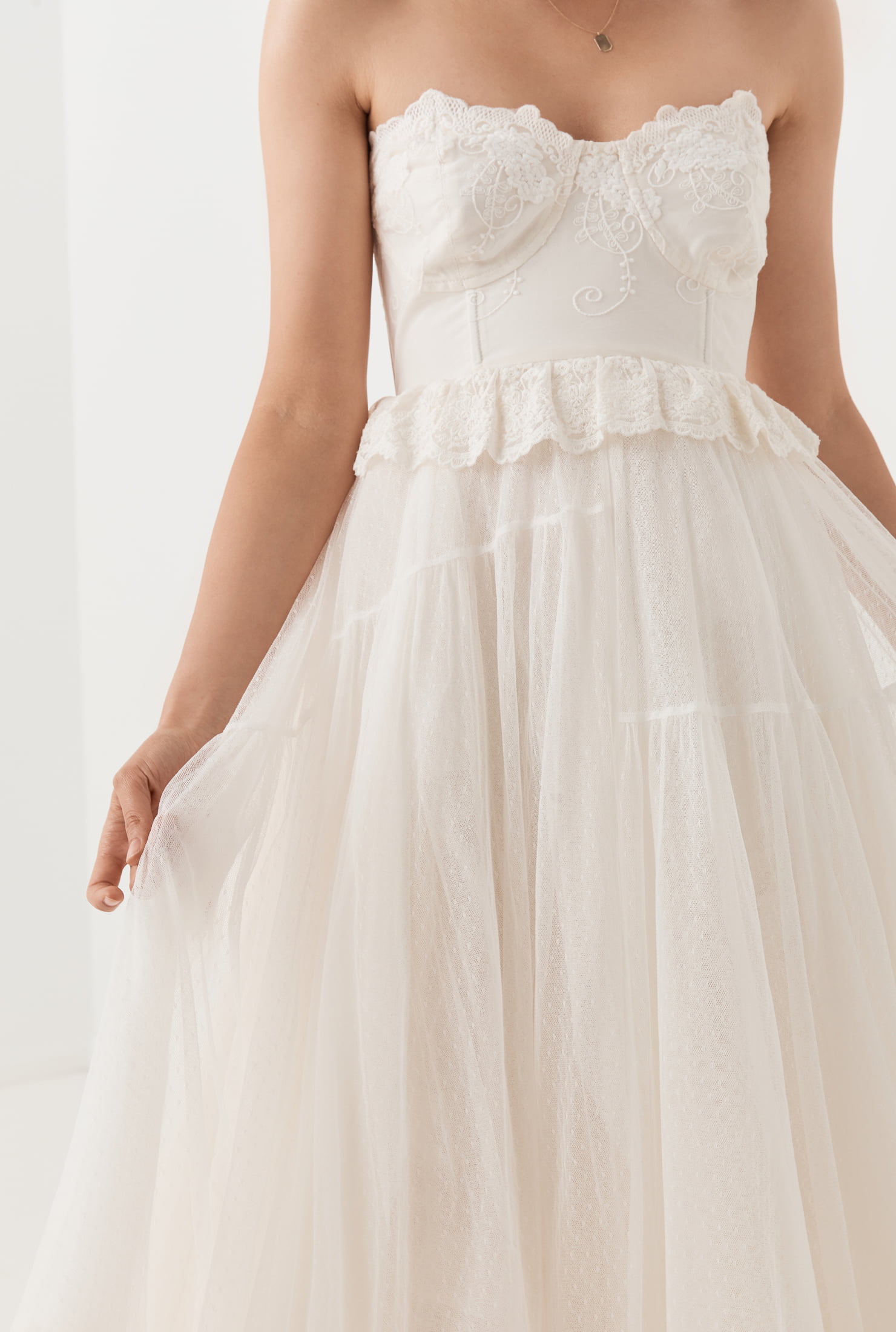 Non Bridal Wedding Dresses