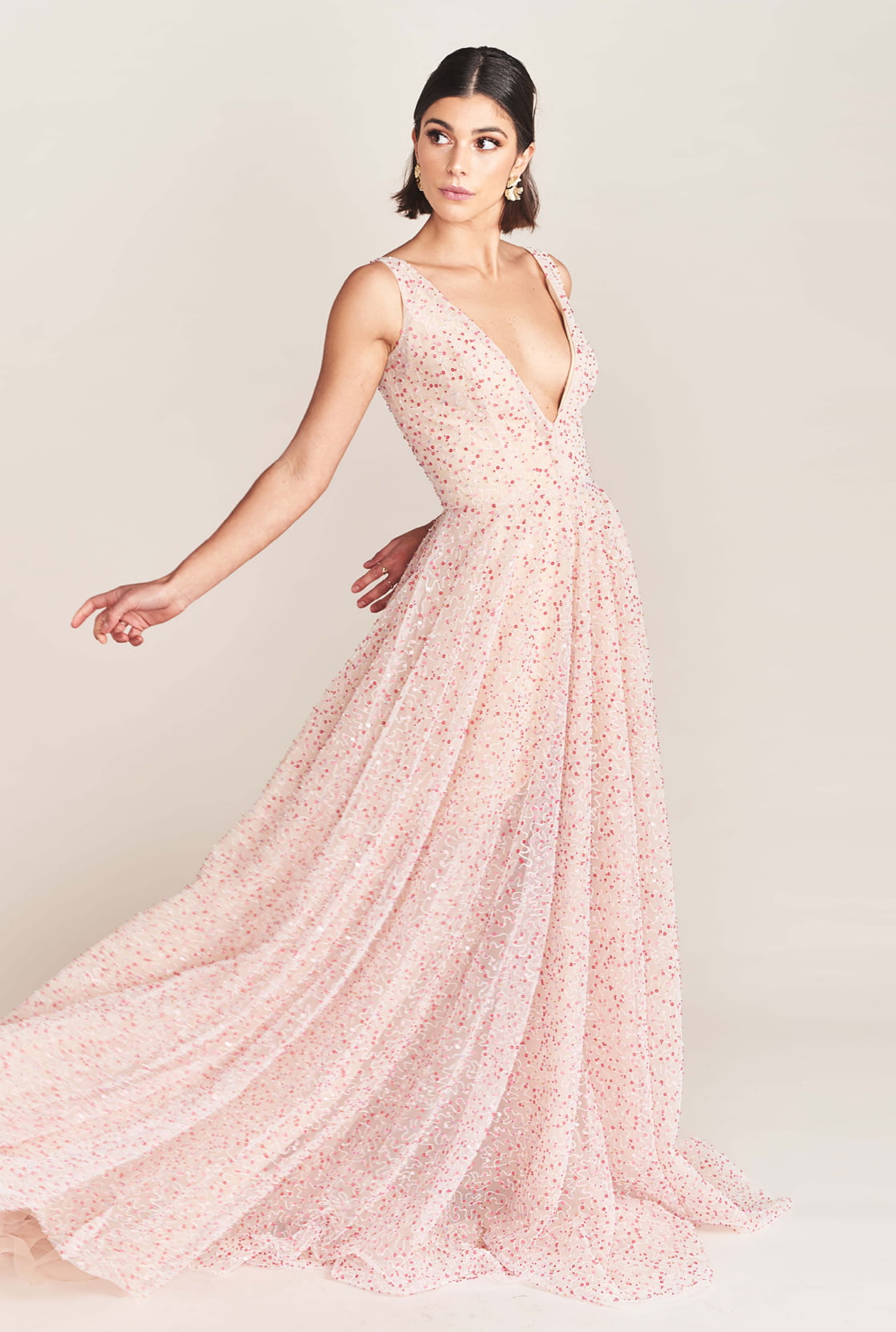 Champagne Blush Lace Plus Size Wedding Dress With Long Sleeves, Appliqued V  Neck, And Corset Up Back For Church Marriage 2021 Plus Size Wedding Gowns  Style No. Dresse263i From Jiekk, $160.81 | DHgate.Com