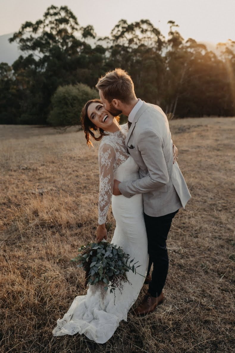 ASHLEE & CHRIS’ COUNTRY VICTORIAN WEDDING – Hello May