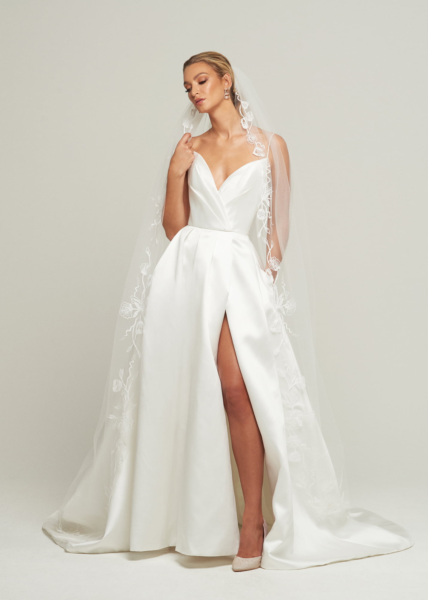 20 COOL VEILS & CAPES FOR YOUR WEDDING DAY – Hello May