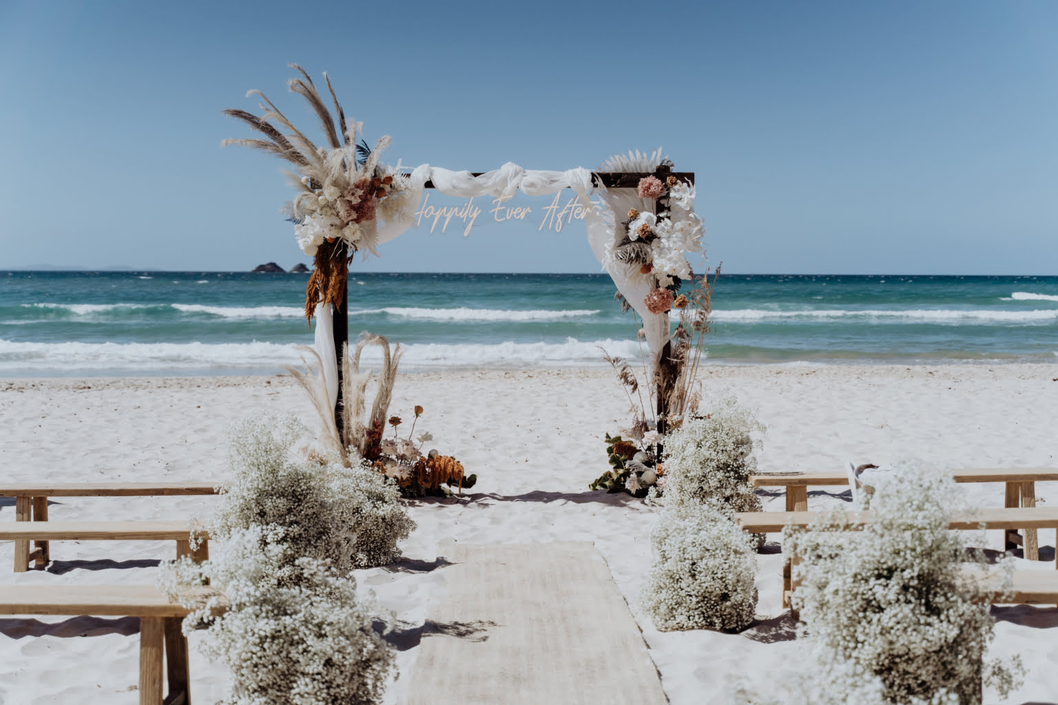 21 DECADENT OUTDOOR CEREMONY STYLING IDEAS – Hello May