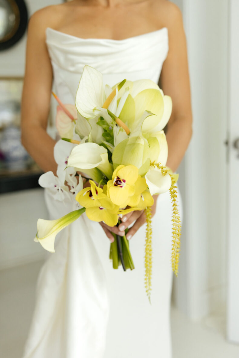 30 BEAUTIFUL BRIDAL BOUQUETS