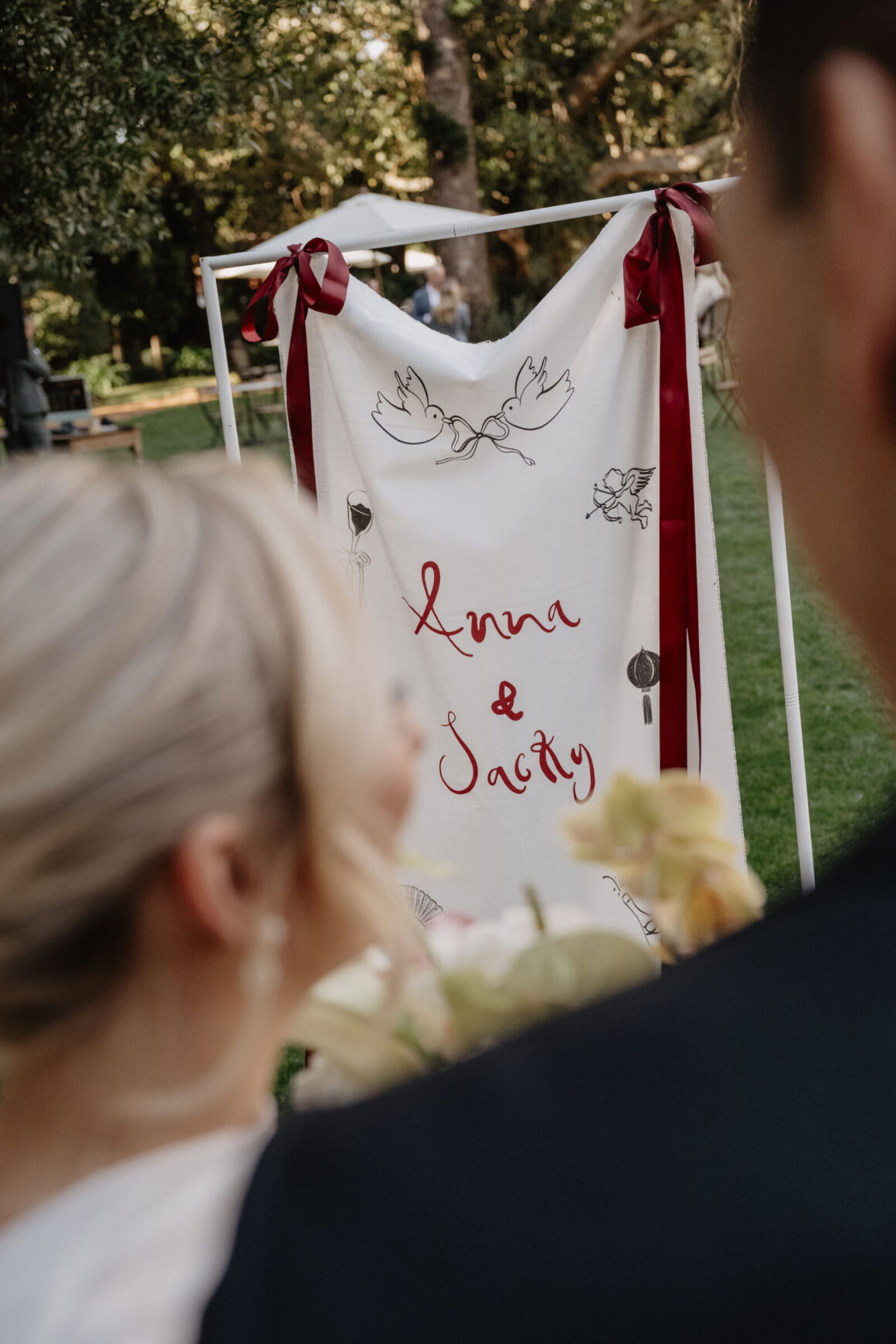 linen wedding signage at Gabbinbar